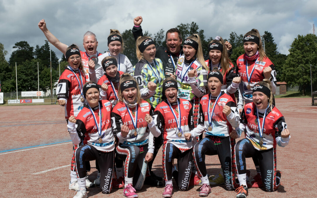 Leirimestaruudet Seinäjoelle ja Kouvolaan