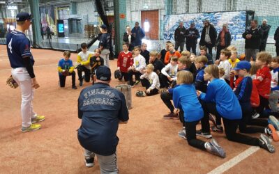 Suomen U12 Baseball Maajoukkueen / Pikkukarhujen valmennusrinkiin valittu 23 pelaajaa  –  Pelaajat tulevat 10:stä eri pesäpalloseurasta