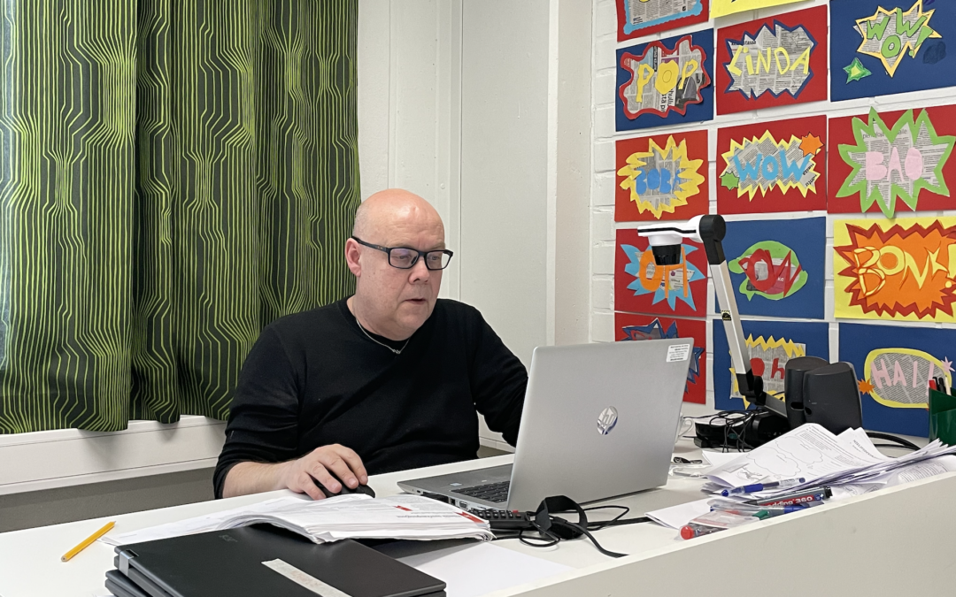 Mika Helminen tarkastelee nyt pesäpalloa koulun näkökulmasta – ”koulukäynneillä kaikki voittavat”