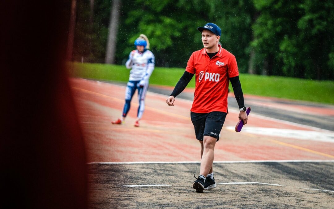 Arttu Jurvakainen naisten Idän pelinjohtajaksi, Aleksi Lassila ja Konsta Piironen miesten Itä-Länteen