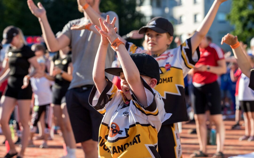 Siilinjärven Naperoleirille pesiksen tiedotuspalkinto