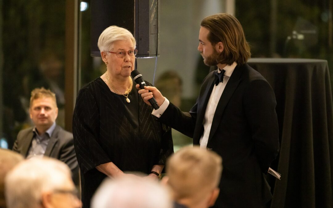 Kaikkien aikojen tilastovoittajat palkittiin pesäpallon 100-vuotisgaalassa