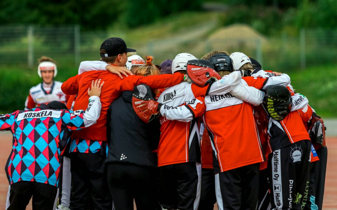 Joukkueenjohtajien koulutukset ja iltakahvit tulevat taas