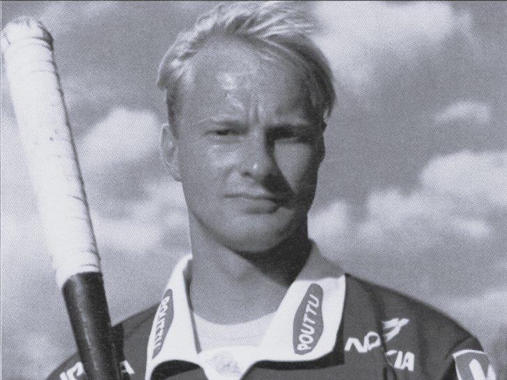 Pesäpalloilun kunniagalleria, Simo Eerikäinen: Ensimmäinen tonnin rajan rikkoja