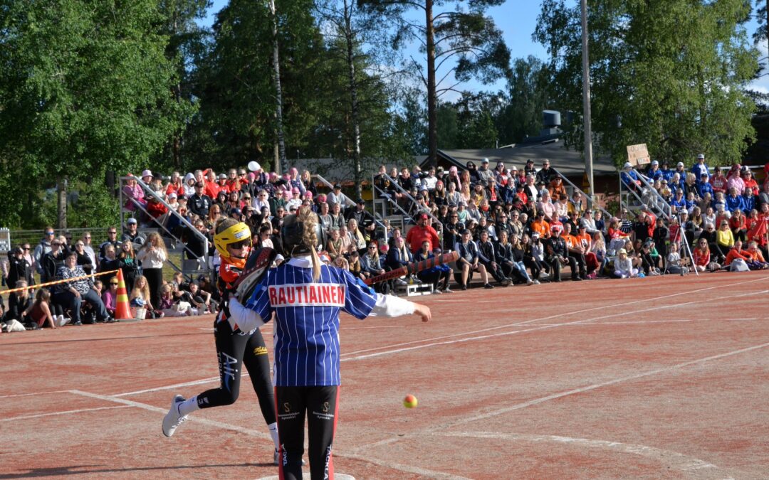 Tarkennus koskien tenavakentän etukaarta E-tyttöjen otteluissa