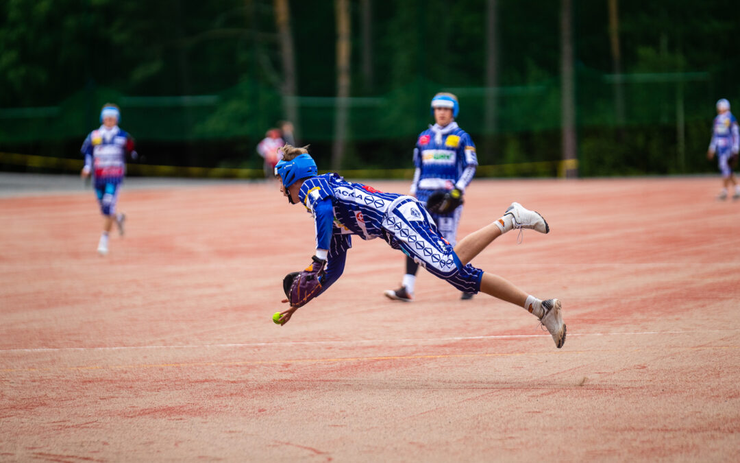 Nuorten pelaajien siirtymistä Superpesiksen ja Ykköspesiksen välillä helpotetaan alkavalla kaudella