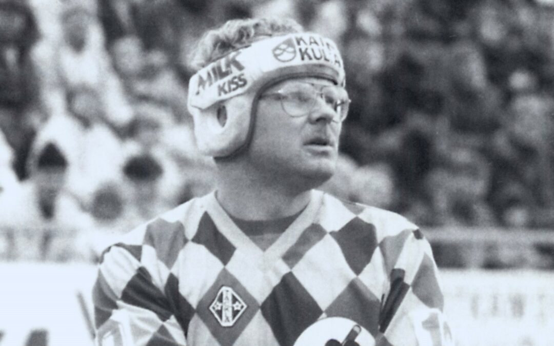 Pesäpalloilun kunniagalleria, Unto Väisänen: Jalostetun viistomailan mestari