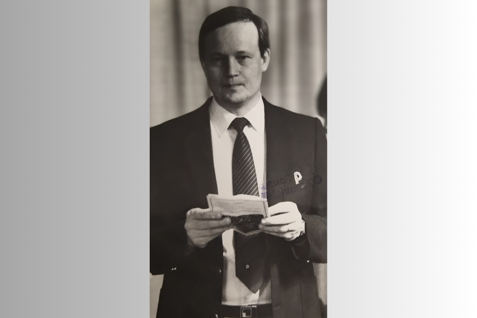 Pesäpalloilun kunniagalleria, Markku Pullinen: ”Meno on kuin mykkäfilmissä!”