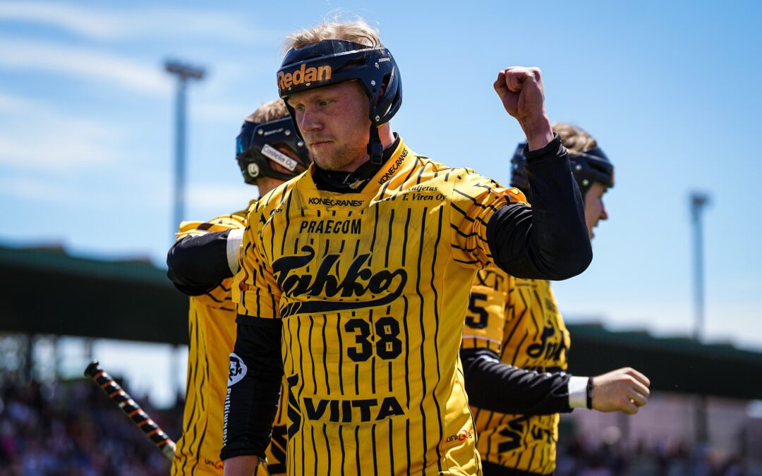 Superpesiksen ja Ykköspesiksen kuukauden pelaajat valittu