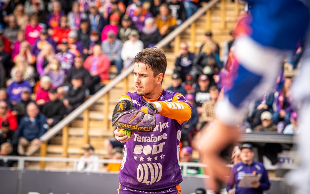 Junioripelaajat pääsevät mestareiden oppiin Sotkamon Jymyn teemaleireillä Vuokatissa