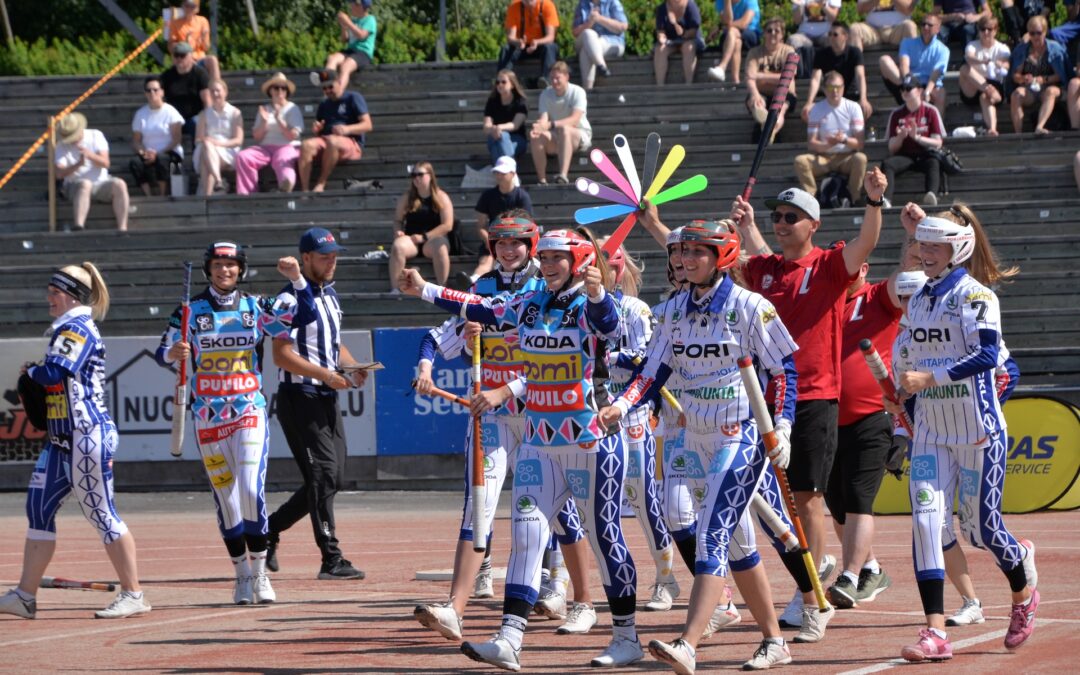 Pesäpalloliitto myöntää tukea Ykköspesis-seuroille toiminnanjohtajan palkkaamiseksi