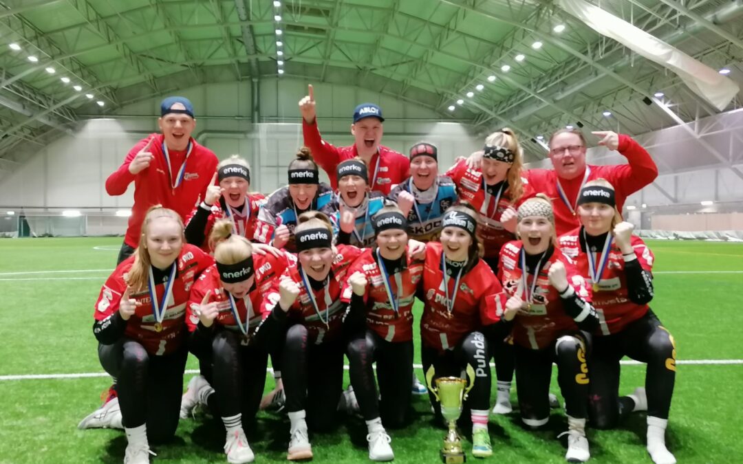 Joensuun Mailan tytöt voittivat Talvisuperin ja täydensivät seuran unelmien viikonlopun