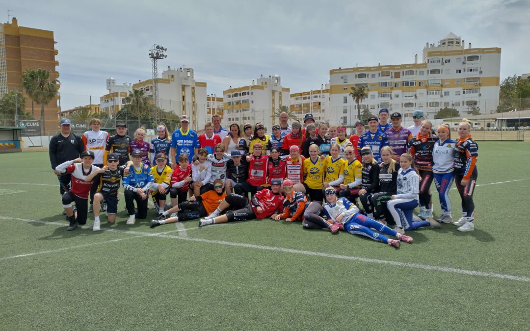 Pesäpallon yläkoululeirityksen uusien koululaisten haku auki 31.7. saakka